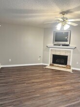 3906 Sundale Way W in Memphis, TN - Building Photo - Building Photo