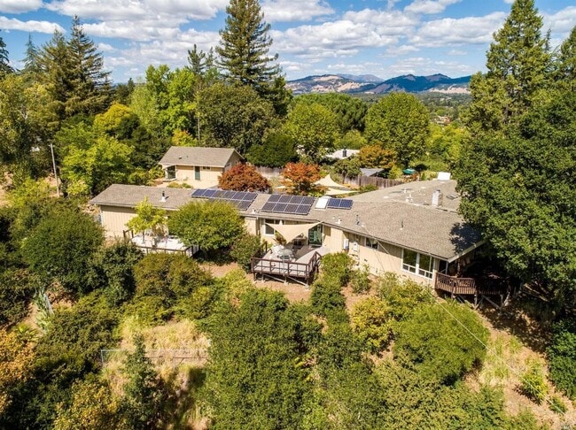 4317 Raymonde Way in Santa Rosa, CA - Building Photo - Building Photo