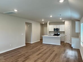 2921 Firefly Dr in Oklahoma City, OK - Building Photo - Building Photo