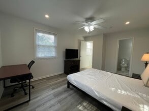 4199 University Dr in Fairfax, VA - Building Photo - Building Photo