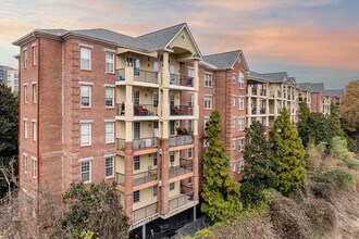 Brookwood Place On Peachtree in Atlanta, GA - Building Photo - Building Photo