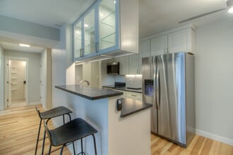 7665 E Quincy Ave, Unit 207 in Denver, CO - Building Photo - Building Photo