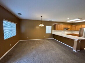 11502 Sangrado Dr in Bakersfield, CA - Building Photo - Building Photo
