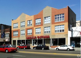 1956-1962 W Lawrence Ave Apartments