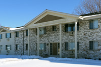 300 - High St. in Fort Atkinson, WI - Foto de edificio - Building Photo