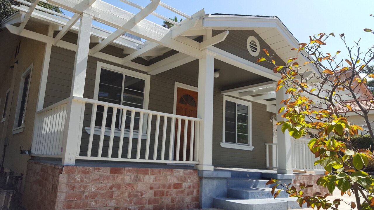 4940 Lockhaven Ave in Los Angeles, CA - Building Photo