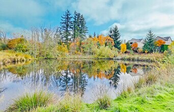 6444 NW Starflower Dr in Portland, OR - Building Photo - Building Photo