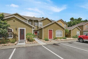 2918 Fan Palm Dr in Davenport, FL - Building Photo