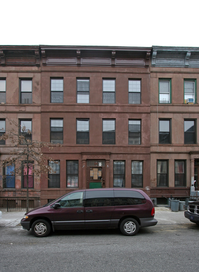 1318 Halsey St in Brooklyn, NY - Building Photo - Building Photo