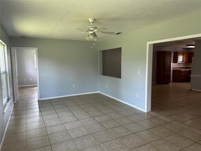 5780 Kenwood Dr in North Port, FL - Building Photo - Building Photo