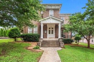 1425 State St in Bowling Green, KY - Building Photo