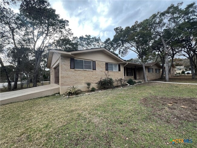 801 Timber Dr in New Braunfels, TX - Building Photo - Building Photo