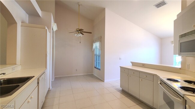 14571 Daffodil Dr