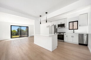 503 Palisade Ave in Union City, NJ - Building Photo