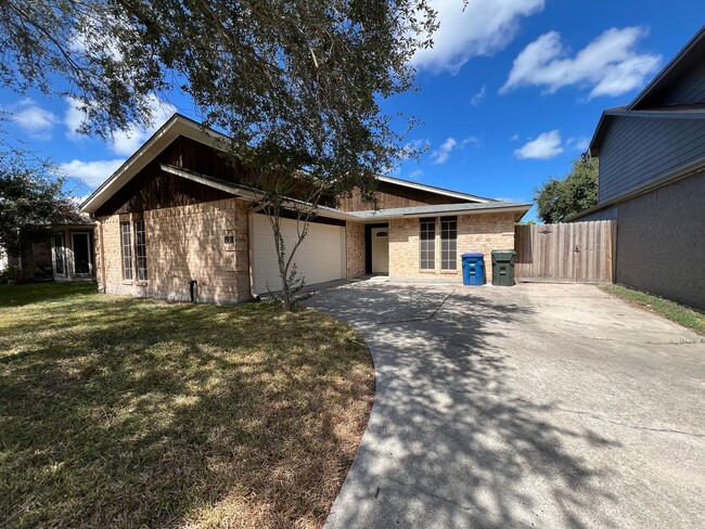 property at 5318 Crossridge Dr