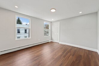 69 second Street 3 in Albany, NY - Building Photo - Building Photo