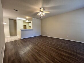 511 N Clinton Ave in Lubbock, TX - Building Photo - Building Photo