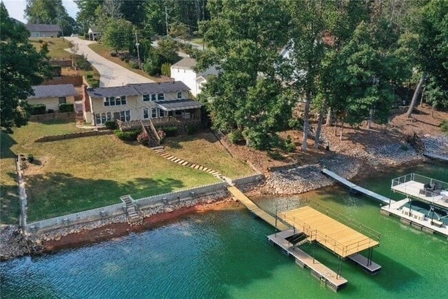property at 6163 Lake Lanier Heights Rd