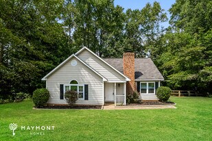 300 Brookside Dr in Monroe, NC - Building Photo