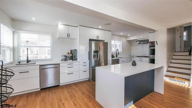 property at 239 N Clermont Ave