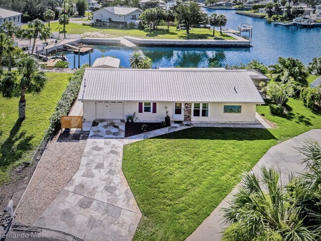 4446 San Juan Dr in Hernando Beach, FL - Building Photo - Building Photo