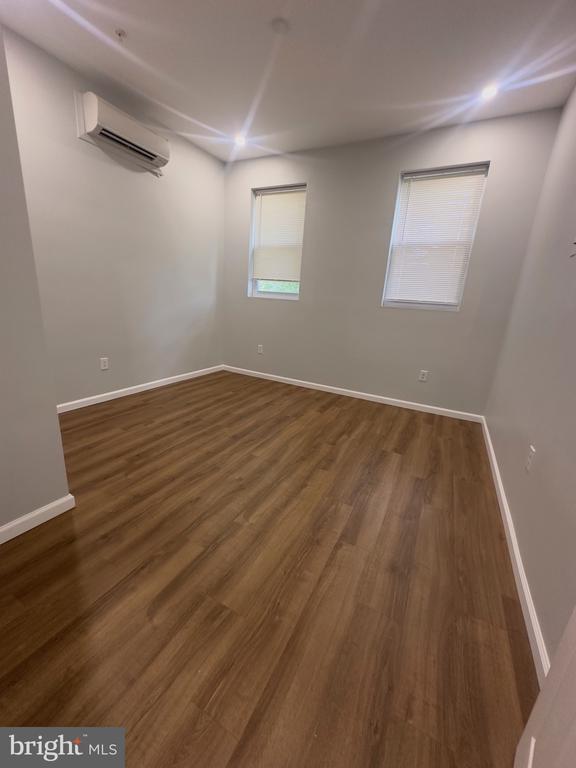 1211 W Cambria St in Philadelphia, PA - Building Photo - Building Photo