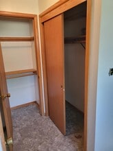 1484 S 92nd St in West Allis, WI - Building Photo - Building Photo