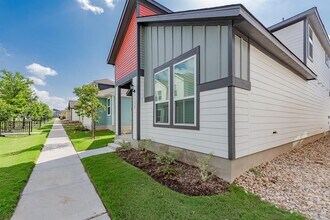 5302 Mulberry Grove Ln in Austin, TX - Building Photo - Building Photo