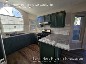 1693 N Morello Ave in Meridian, ID - Foto de edificio - Building Photo