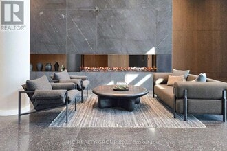 8 Interchange Wy in Vaughan, ON - Building Photo - Building Photo