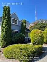 457 Garfield St in Seattle, WA - Building Photo