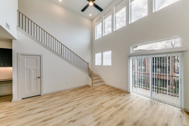Burnett Lofts at Bishop Ridge
