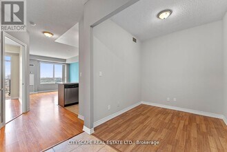 133 Wynford Dr in Toronto, ON - Building Photo - Building Photo