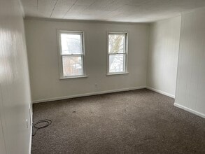 413 E Garfield Ave in New Castle, PA - Building Photo - Building Photo