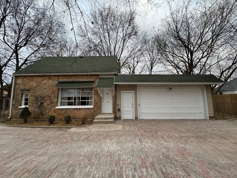 1113 N Fremont Ave in Springfield, MO - Building Photo
