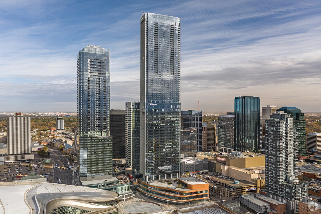 SKY Signature Suites in Edmonton, AB - Building Photo