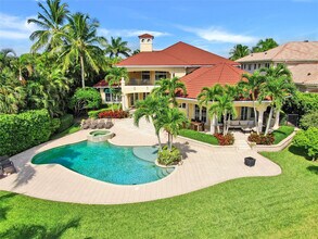 19022 Loxahatchee River Rd in Jupiter, FL - Building Photo - Building Photo