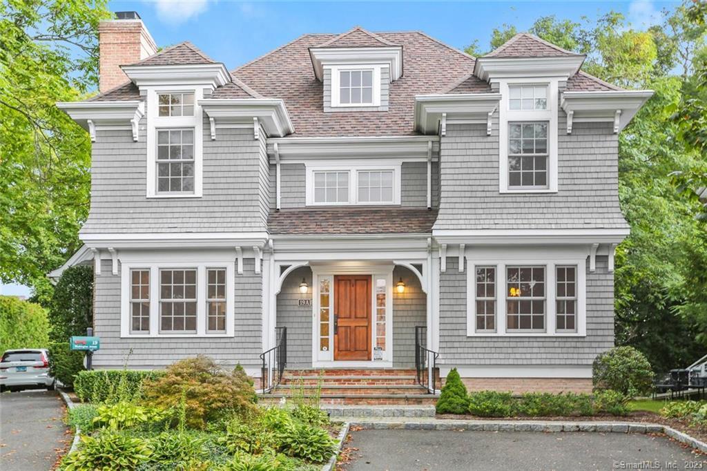19 Washington Ave in Greenwich, CT - Building Photo