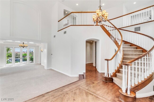 1700 Wincanton Dr in Las Vegas, NV - Building Photo - Building Photo
