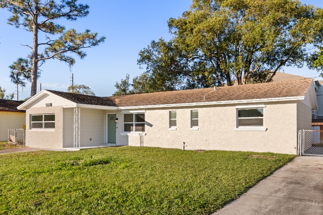 5688 Cardinal Guard Ave in Orlando, FL - Building Photo - Building Photo