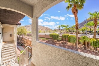 3325 Cactus Shadow St in Las Vegas, NV - Building Photo - Building Photo