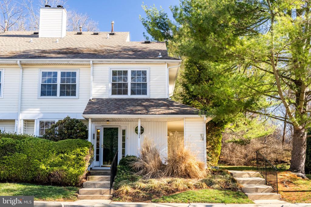 111 Briarcliff Ct in Chester Heights, PA - Building Photo