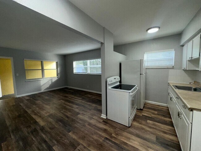 Jefferson Street LLC in Hollywood, FL - Foto de edificio - Building Photo