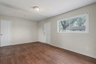 207 N Santa Fe Ave in Fountain, CO - Foto de edificio - Building Photo