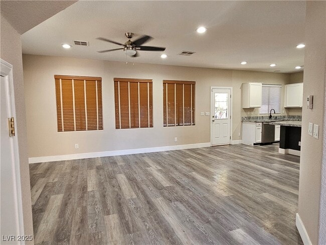616 W Blackbird Knoll Ct in North Las Vegas, NV - Building Photo - Building Photo
