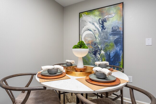 Featherstone Village in Durham, NC - Foto de edificio - Interior Photo