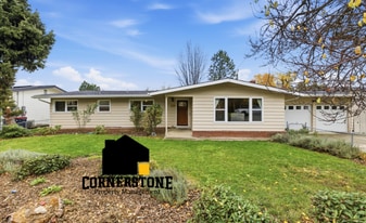 836 Morrison Ave in Medford, OR - Building Photo