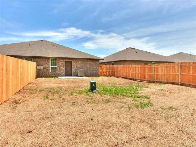 1734 Eighty-Niner Ter in El Reno, OK - Building Photo - Building Photo
