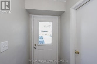 595 Third St in London, ON - Building Photo - Building Photo