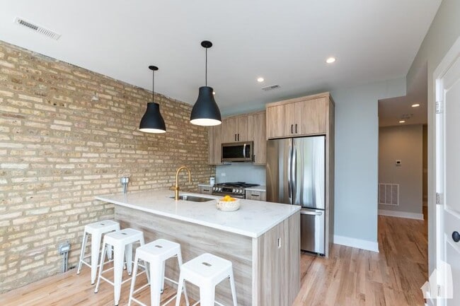 property at 2539 N Campbell Ave